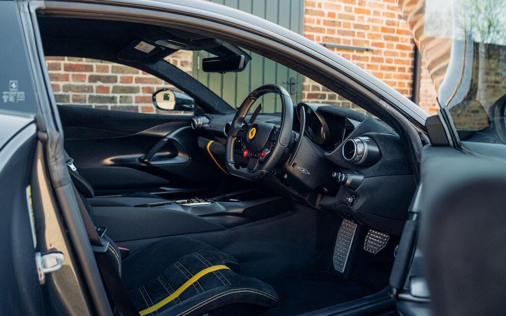 Ferrari 812 2022