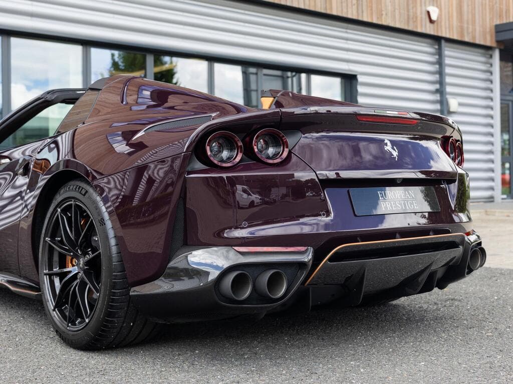 Ferrari 812 GTS 2023