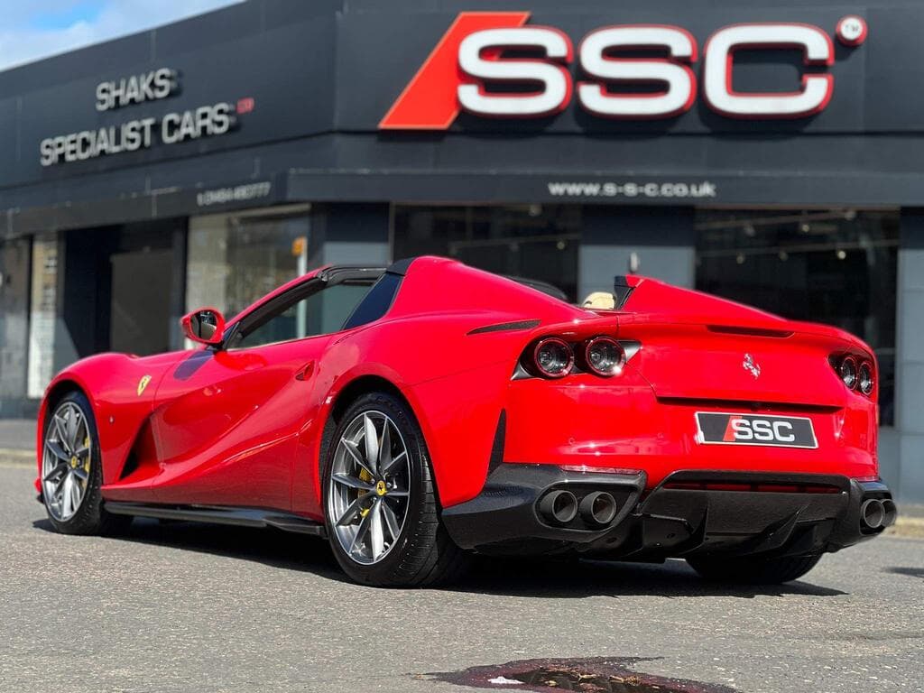 Ferrari 812 GTS 2022