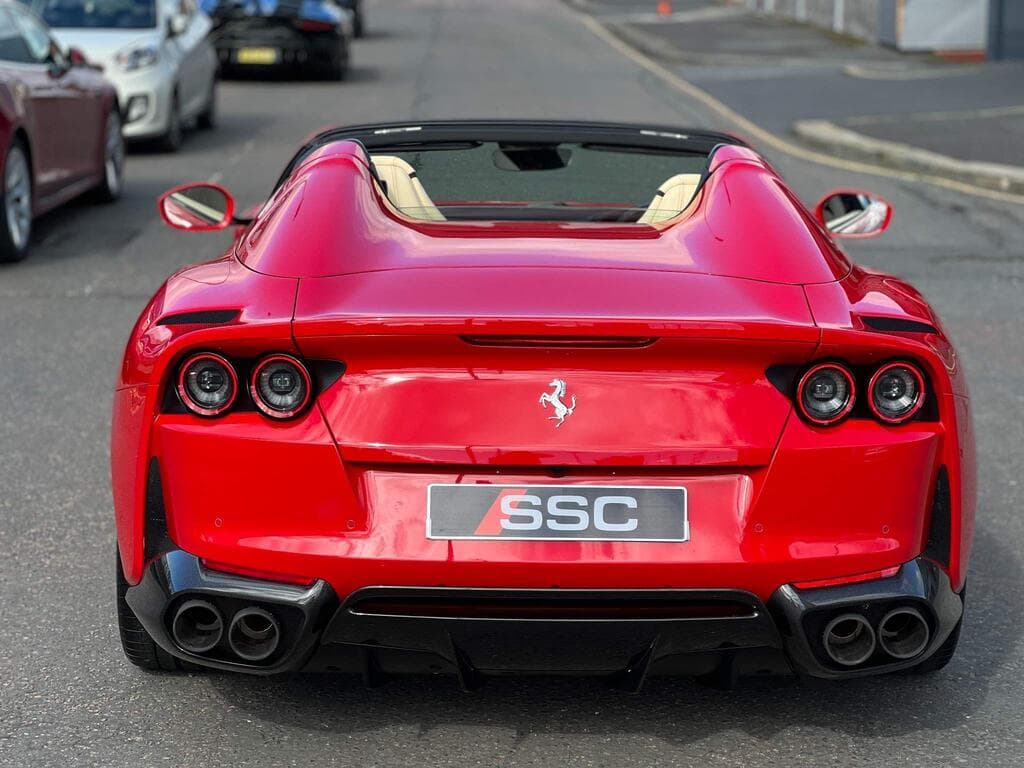 Ferrari 812 GTS 2022