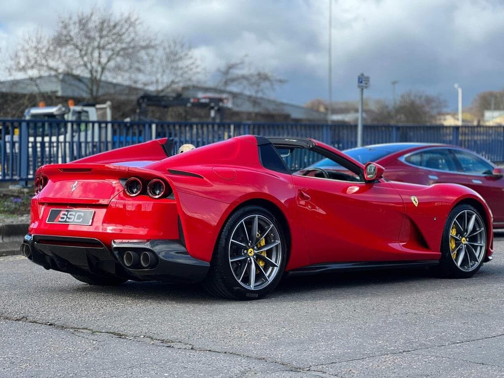 Ferrari 812 GTS 2022
