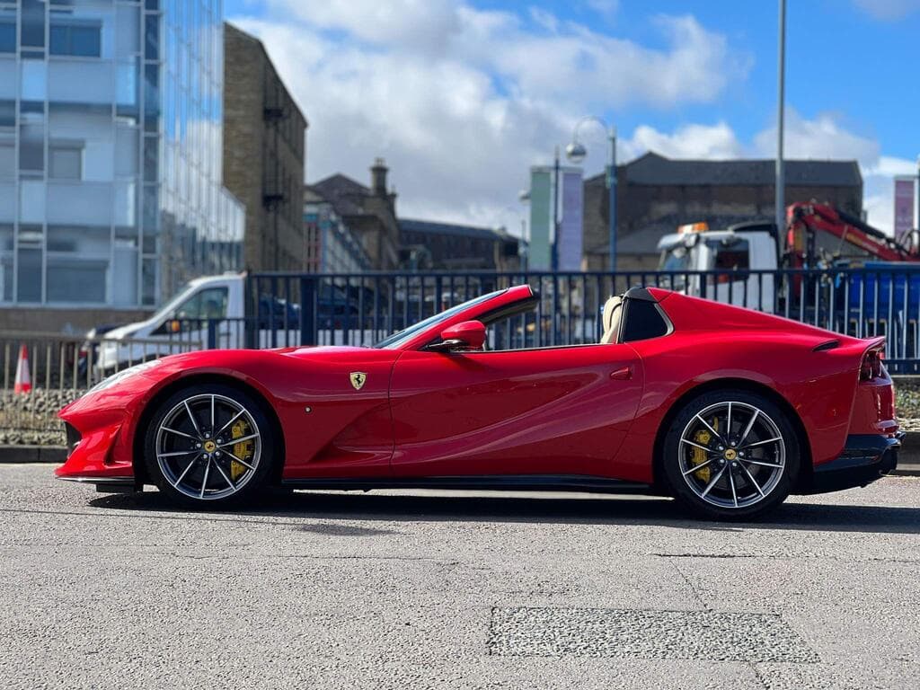 Ferrari 812 GTS 2022