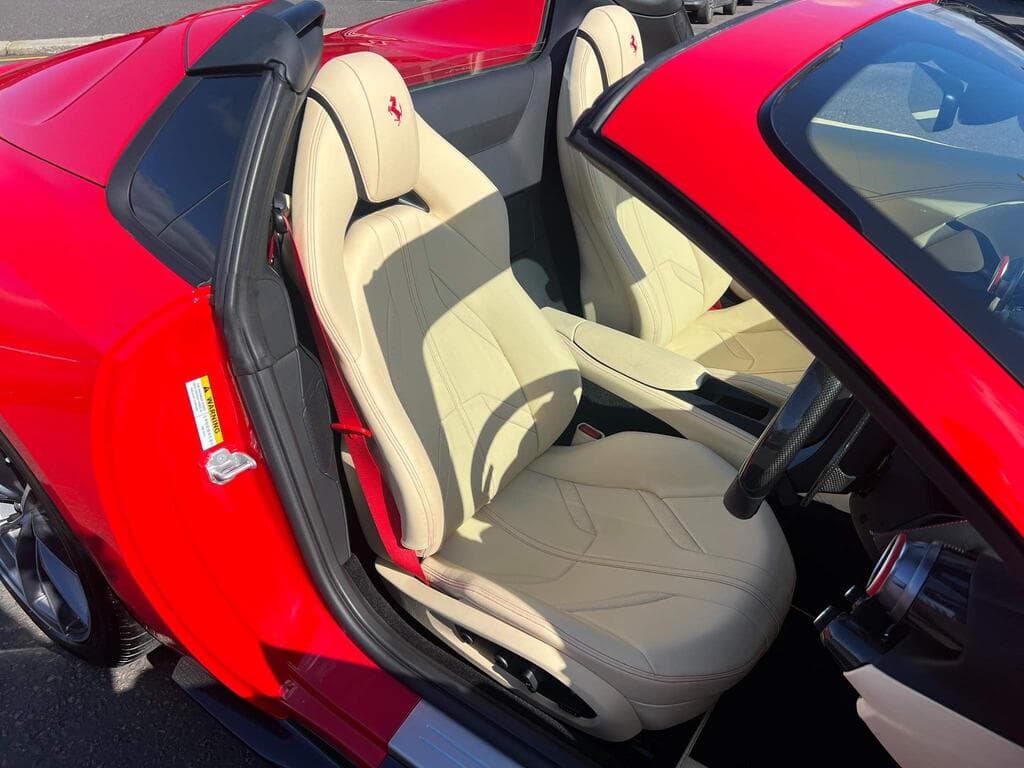 Ferrari 812 GTS 2022