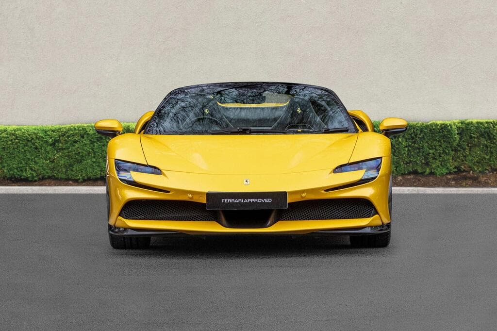 Ferrari SF90 2022