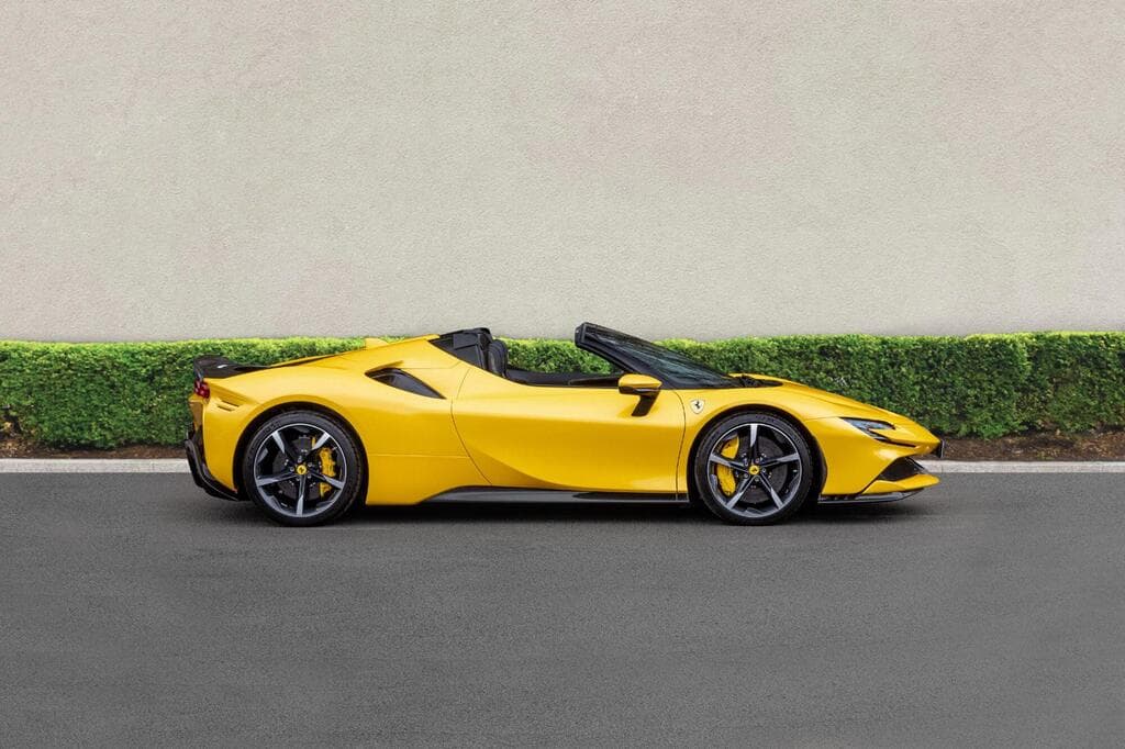 Ferrari SF90 2022