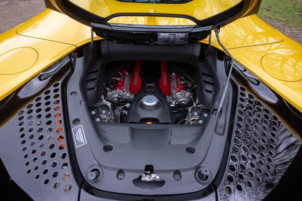 Ferrari SF90 2022