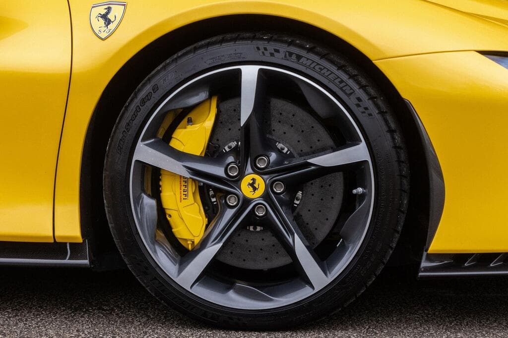 Ferrari SF90 2022