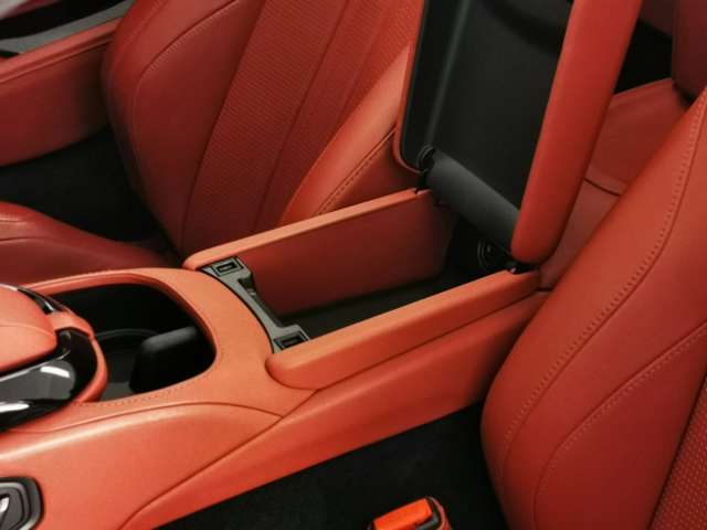Aston Martin Vantage 2022