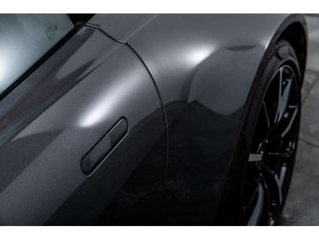 Aston Martin Vantage 2023