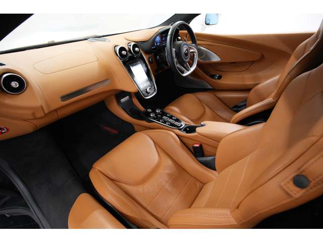 McLaren GT 2022