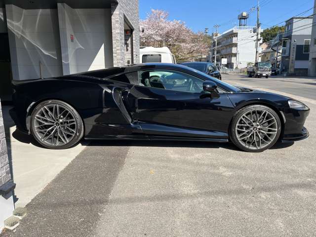 McLaren GT 2022