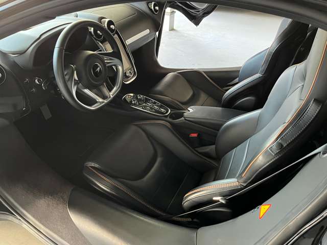 McLaren GT 2022