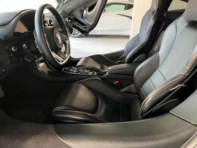 McLaren GT 2022