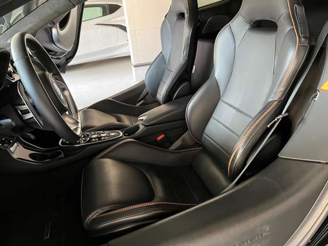 McLaren GT 2022