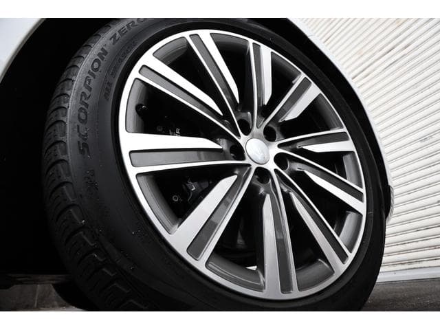 Land Rover Range Rover 2024