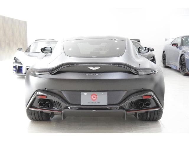 Aston Martin Vantage 2022