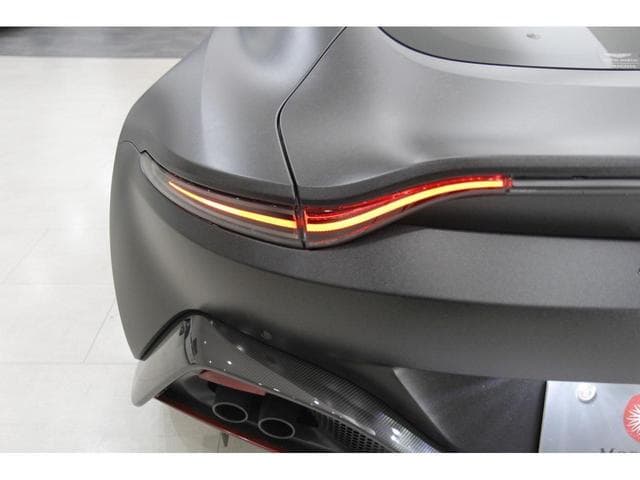 Aston Martin Vantage 2022