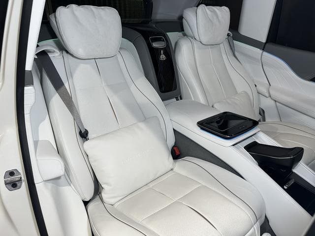 Mercedes-Maybach GLS600 2022