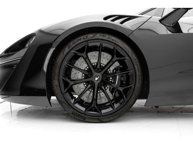 McLaren Artura 2023