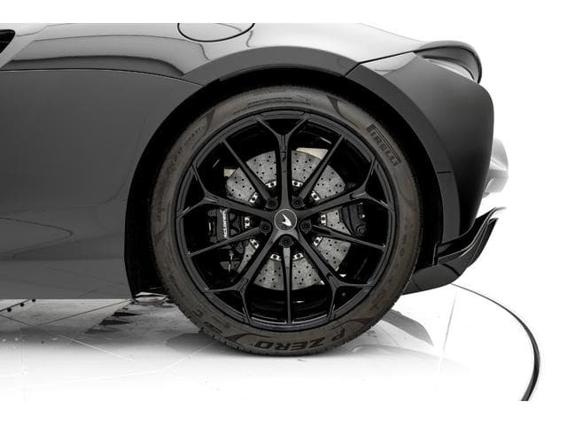 McLaren Artura 2023