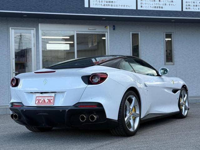 Ferrari Portofino M 2023