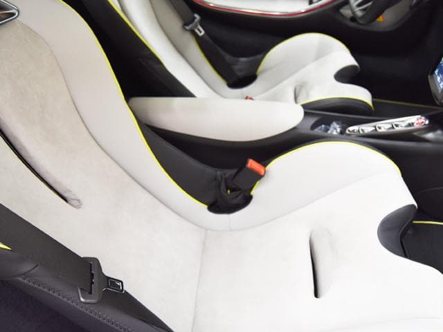 McLaren Artura 2024