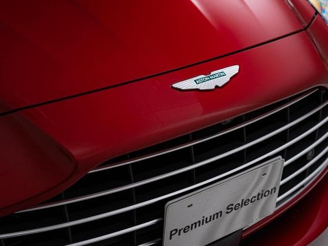 Aston Martin DB12 2024