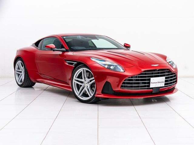 Aston Martin DB12 2024