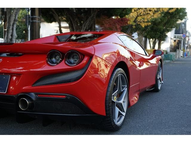 Ferrari F8 2022