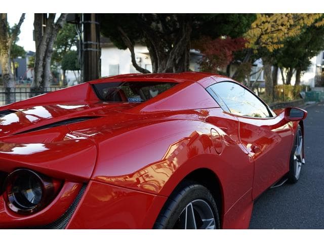Ferrari F8 2022