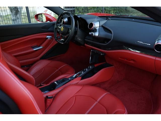 Ferrari F8 2022
