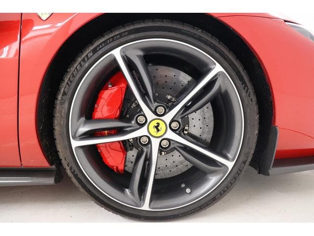Ferrari 296 GTB 2023