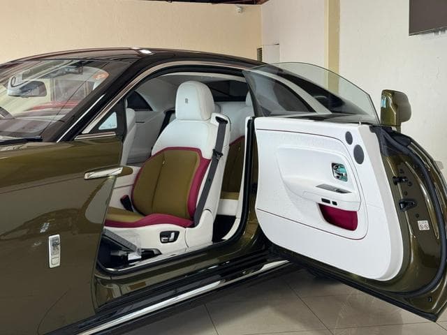 Rolls-Royce Spectre 2024