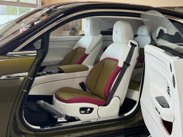 Rolls-Royce Spectre 2024