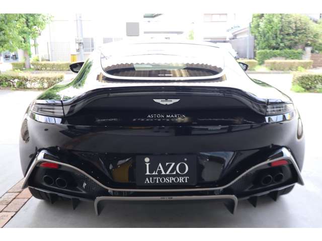 Aston Martin Vantage 2022