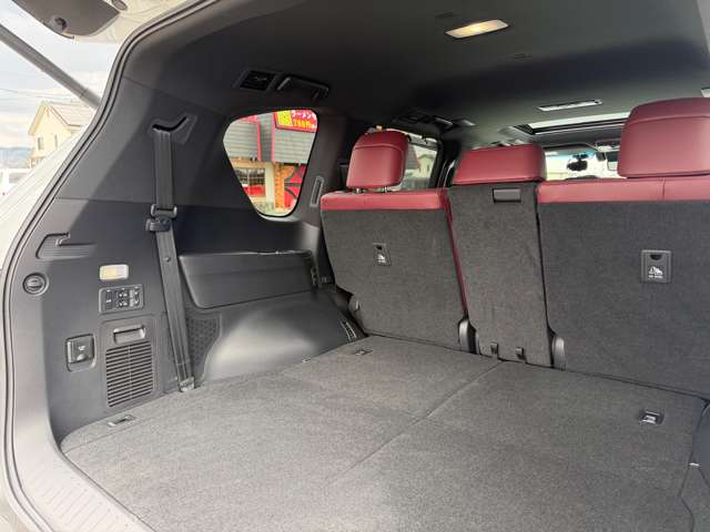 Lexus LX 2022