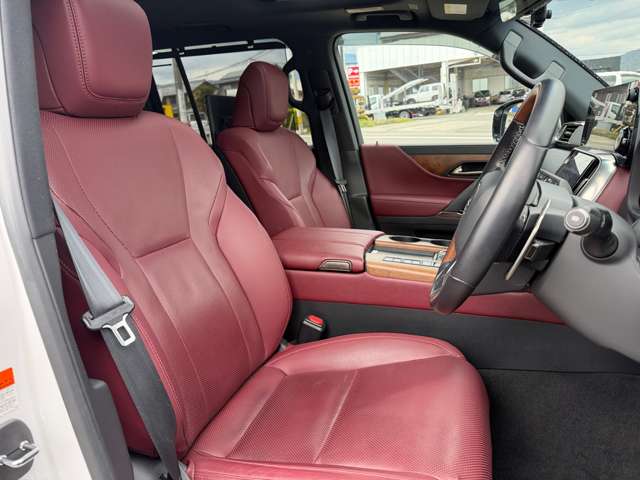 Lexus LX 2022