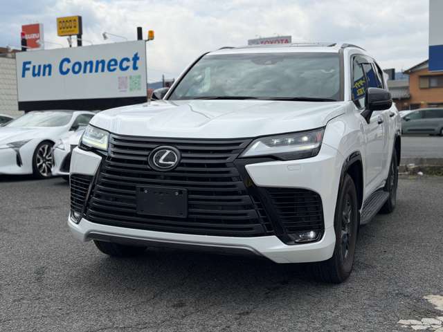 Lexus LX 2022
