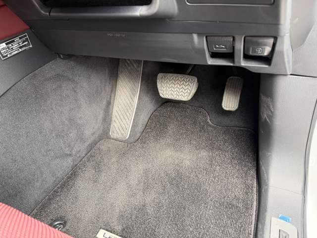 Lexus LX 2022