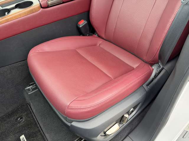 Lexus LX 2022