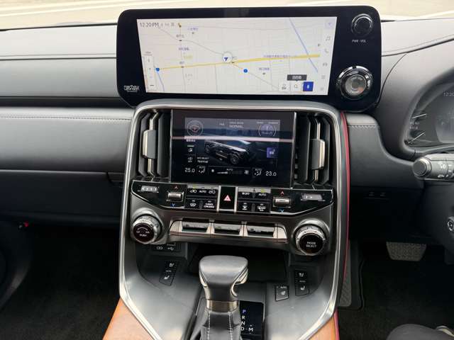 Lexus LX 2022
