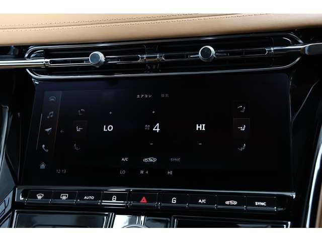 Aston Martin DB12 2024