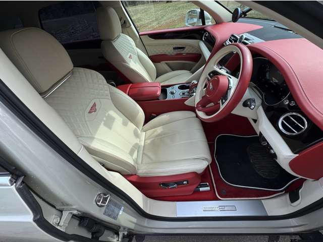 Bentley Bentayga 2022