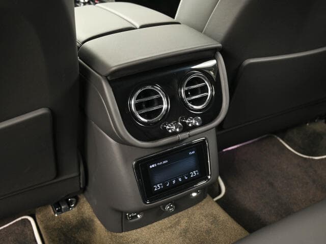 Bentley Bentayga 2023