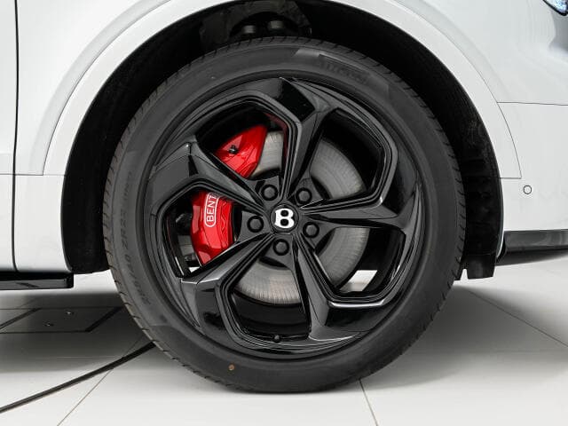 Bentley Bentayga 2023