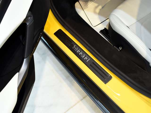 Ferrari 296GTB 2023