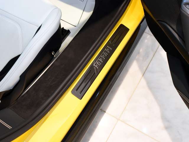 Ferrari 296GTB 2023