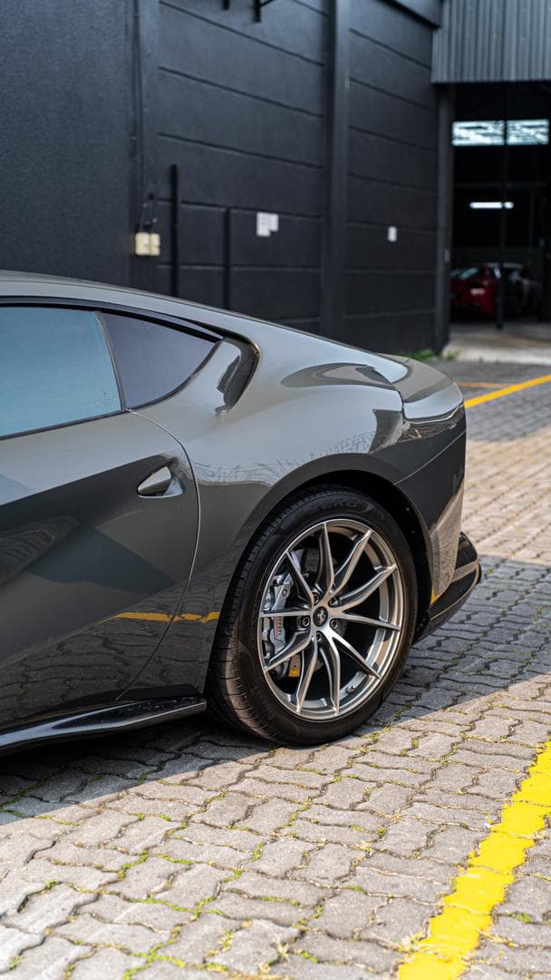 Ferrari 812 SUPERFAST 2019