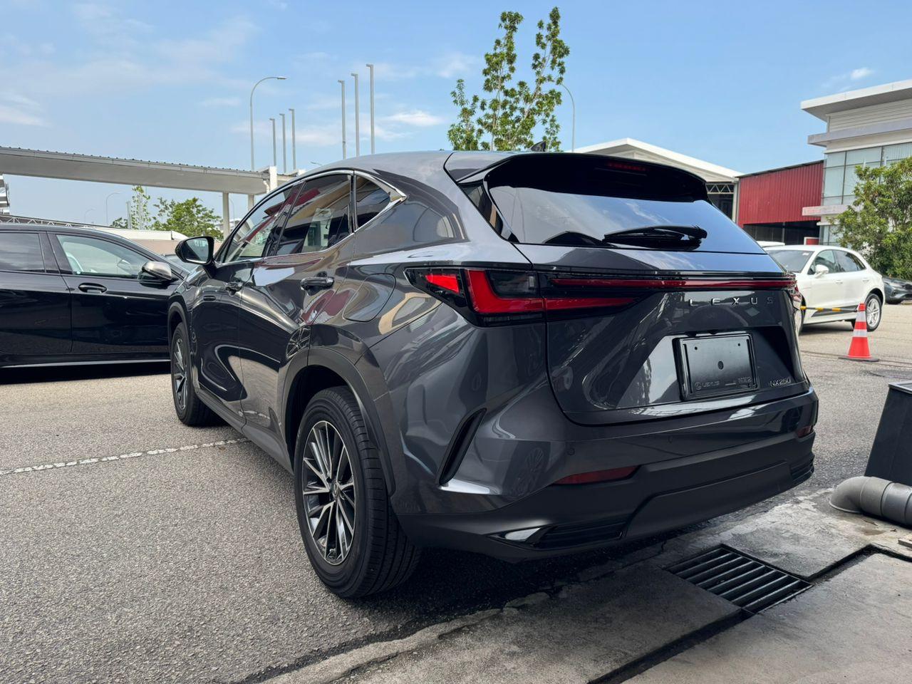 Lexus NX250 HUD 360 CAMERA SUNROOF 2023