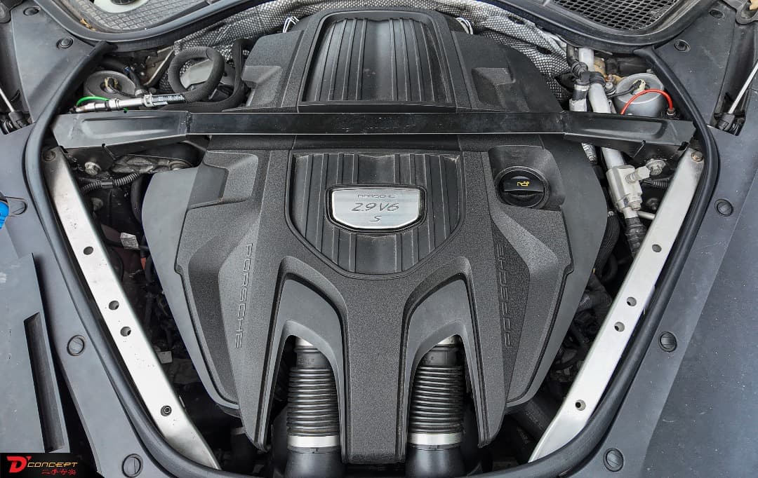Porsche Panamera 4S 2.9L 2016